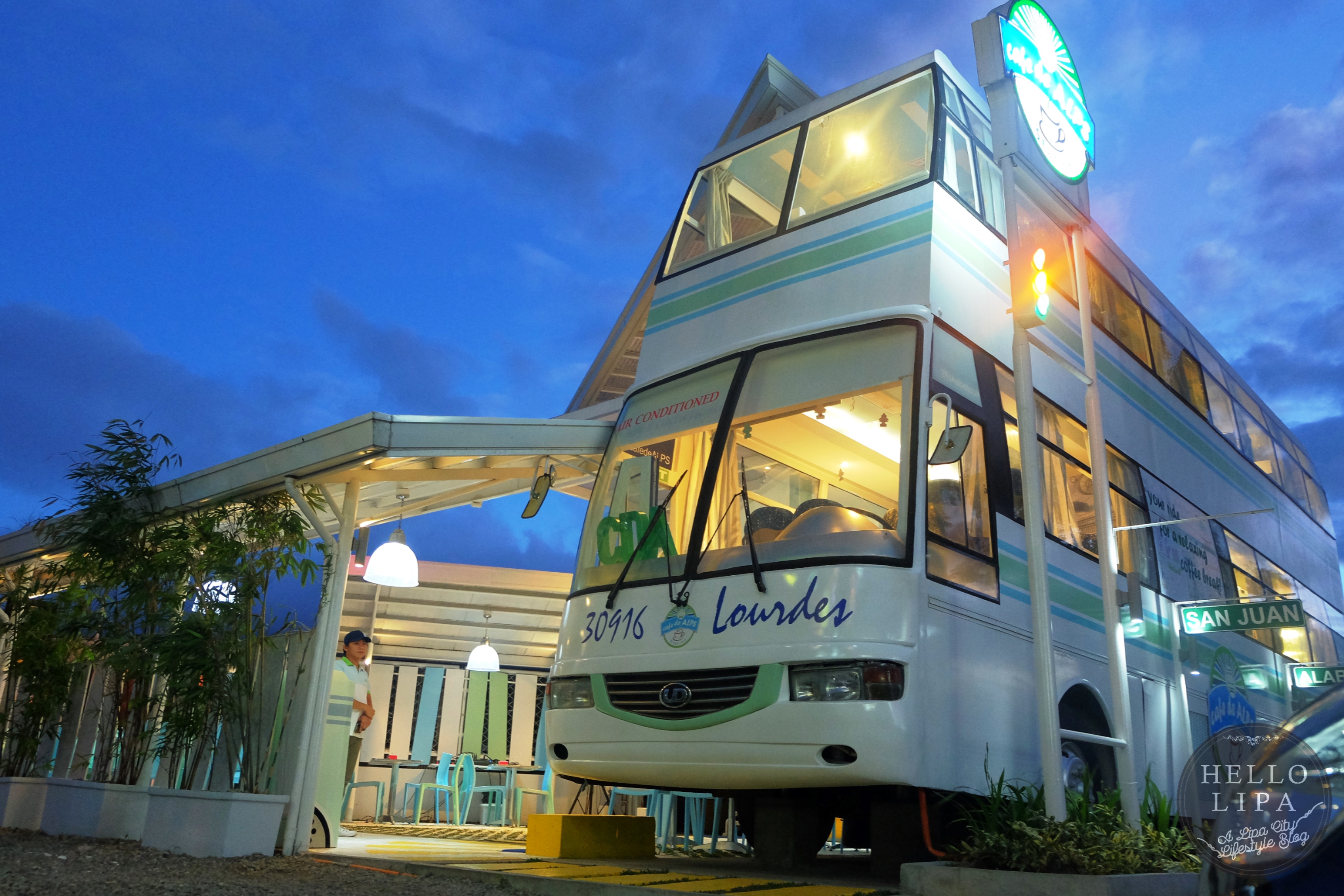 Café de Alps: A Bus-themed Café in Lipa Bound for Food Paradise